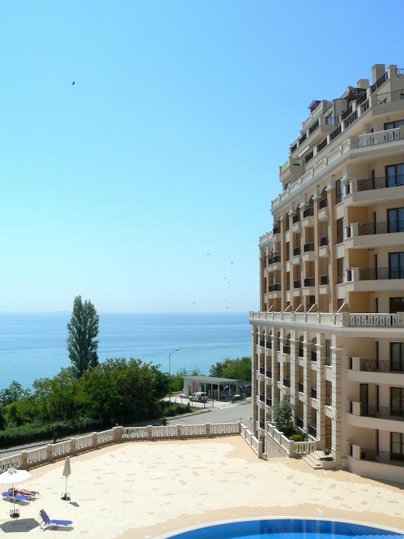 Cabacum Beach Private Apartaments Golden Sands Bagian luar foto