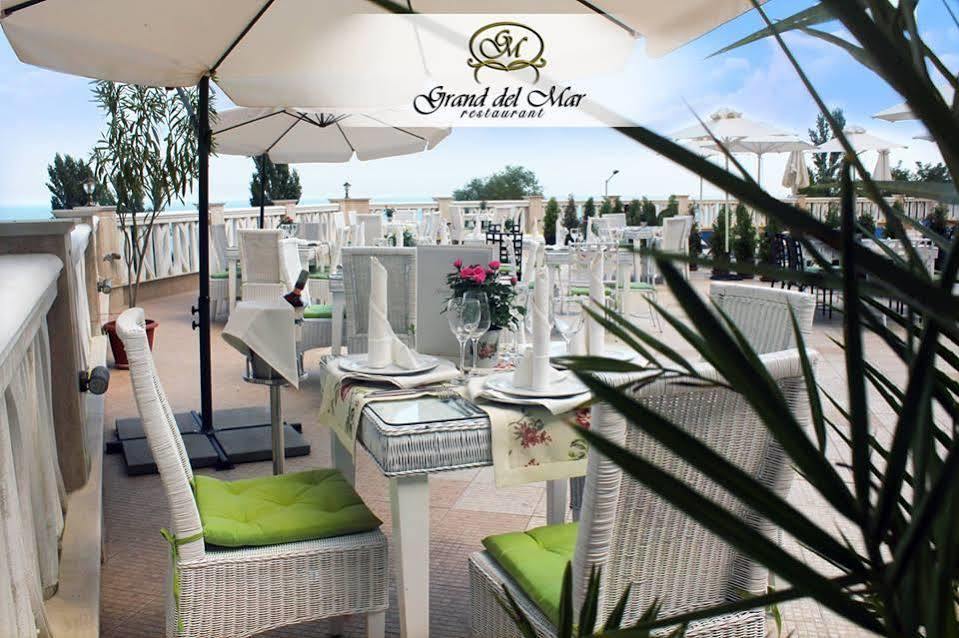 Cabacum Beach Private Apartaments Golden Sands Bagian luar foto